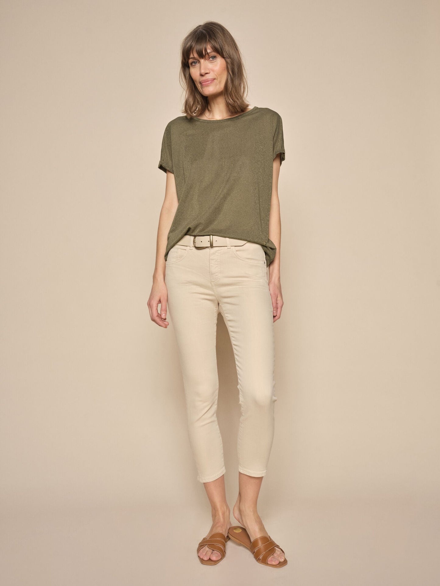Modelshot / Dusty Olive / Detail