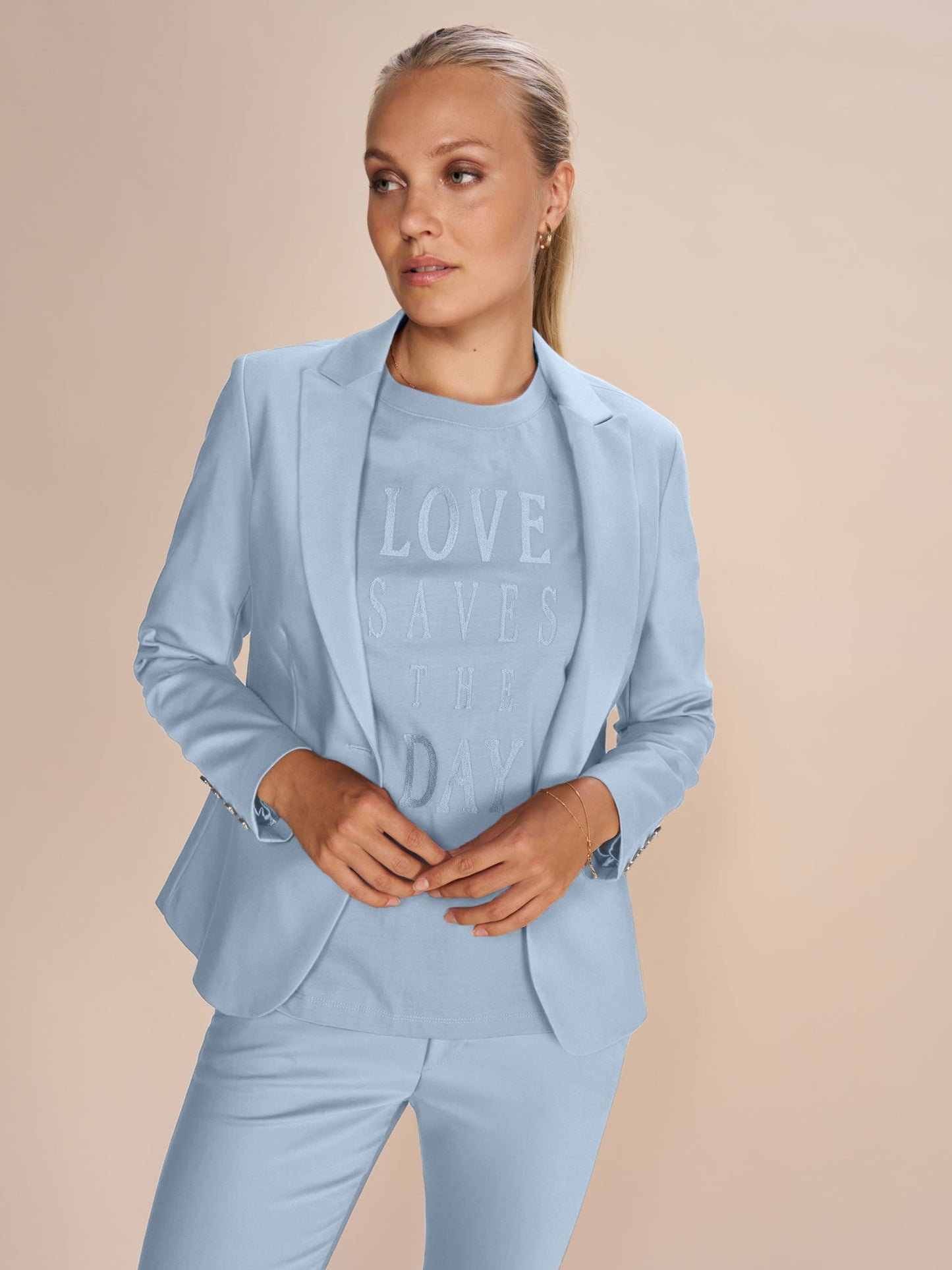 Modelshot / Cashmere Blue / Detail