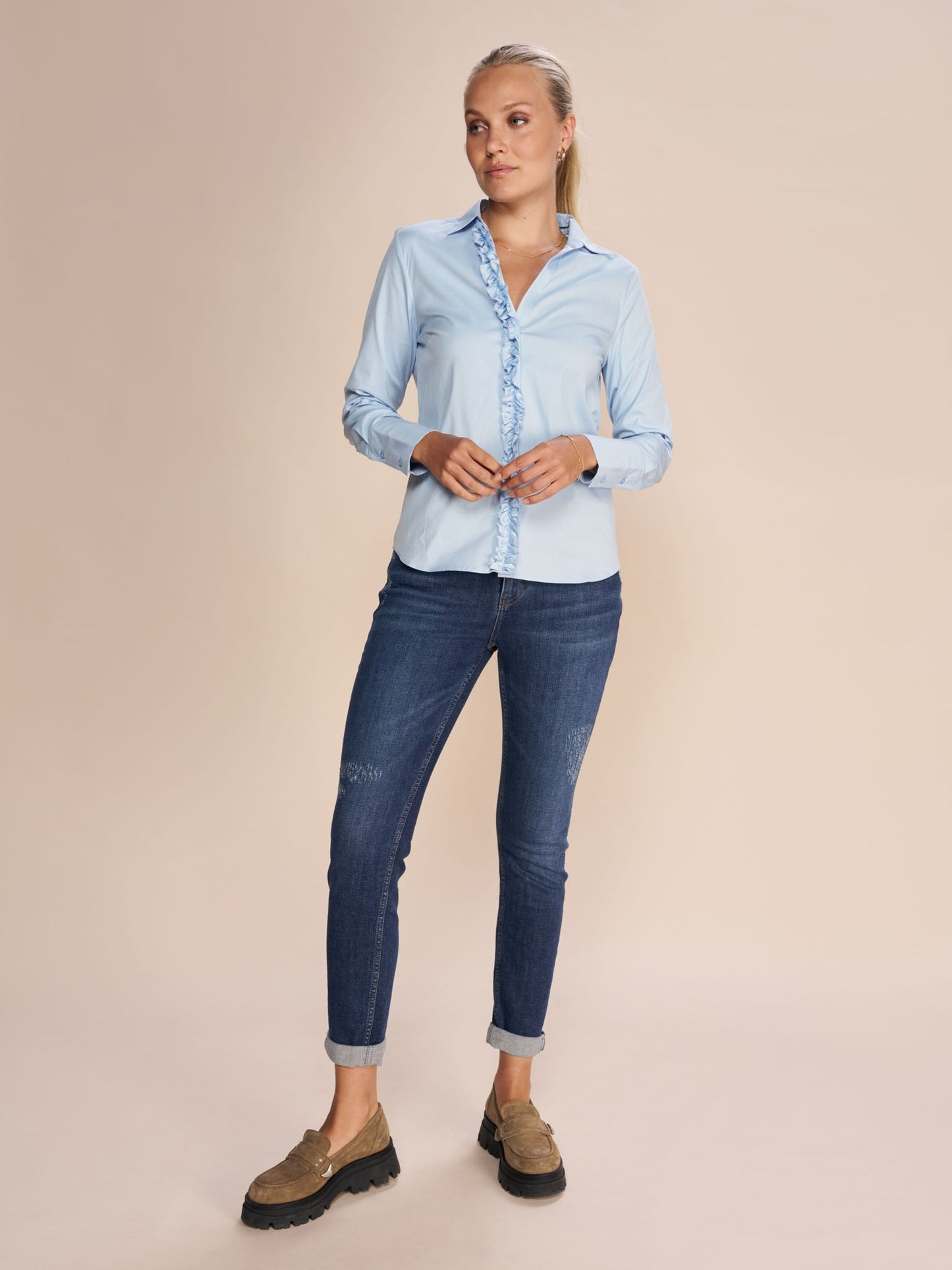 Modelshot / Cashmere Blue / Detail