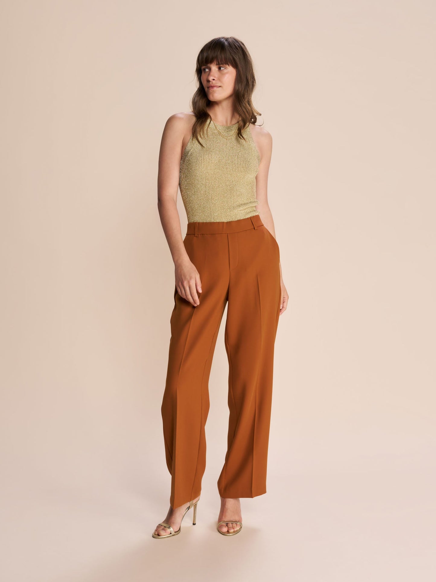 Modelshot / Caramel Cafè / Detail